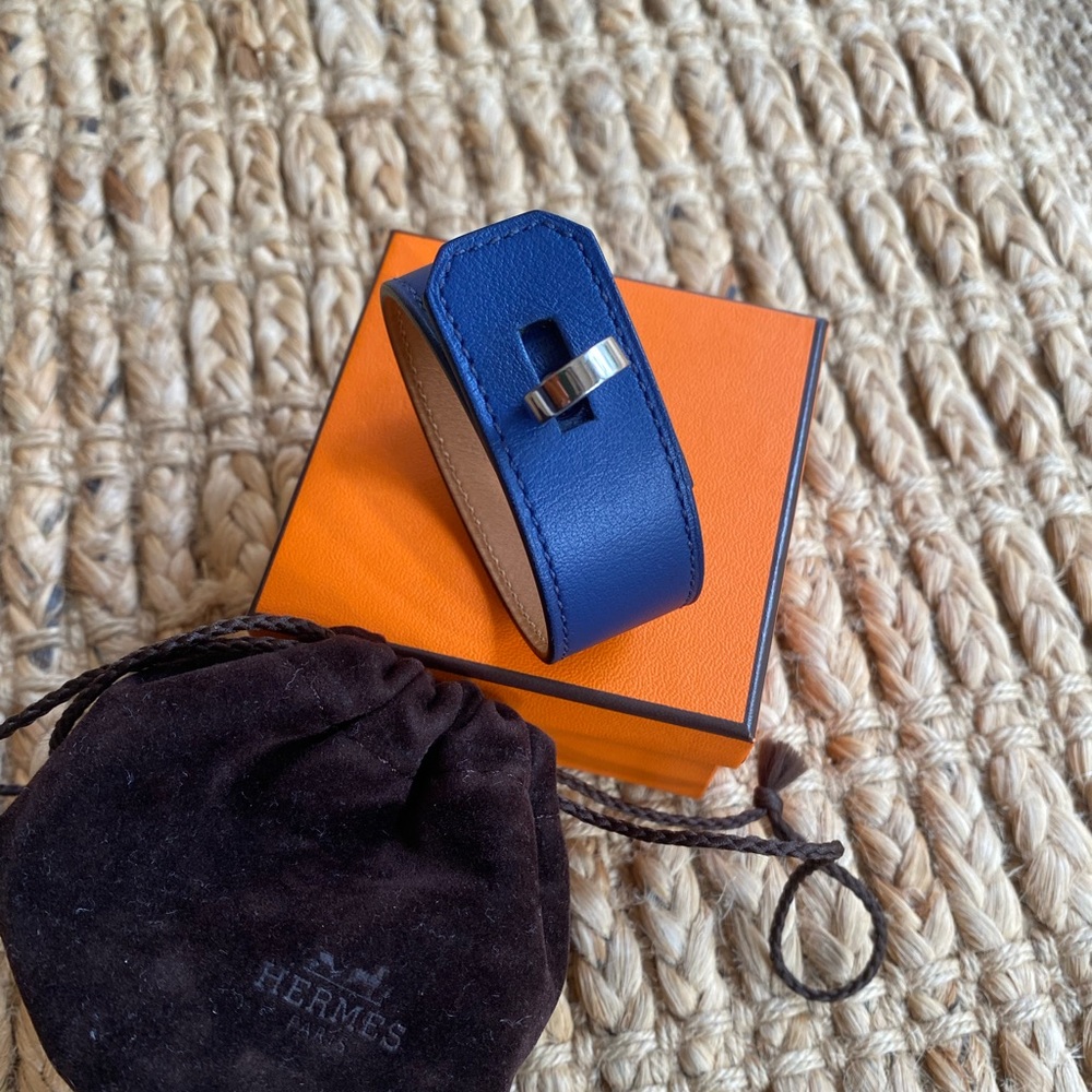 Hemes leather strap